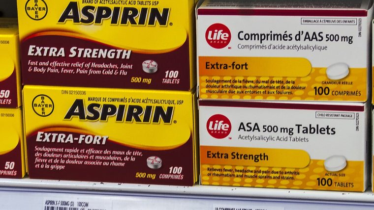 Confezioni di farmaci in magazzino
