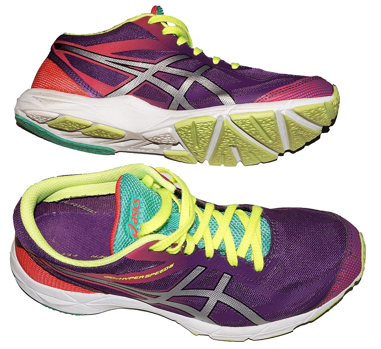 Scarpe da corsa e bilancia
