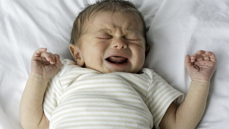 Neonato che piange