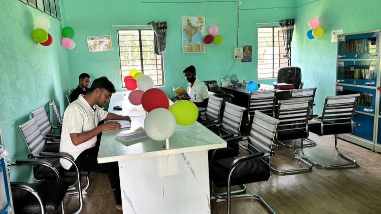 Studente alle prese con lo studio